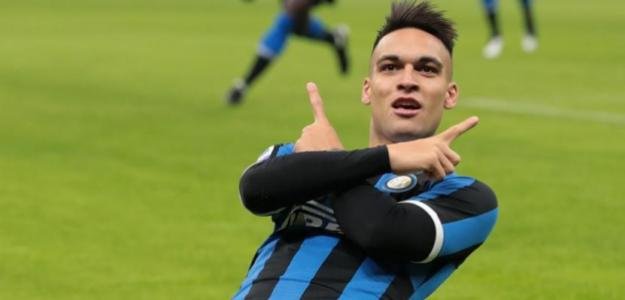 ¡Otra Icardiada! Se complica el pase de Lautaro Martínez al Barcelona