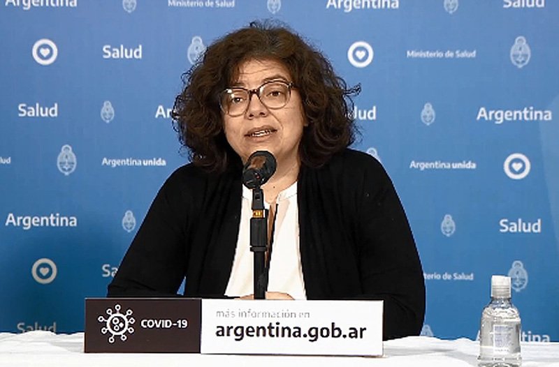 La ministra Vizzotti expreso que el Gobierno Nacional evalúa combinar vacunas de distintos laboratorios