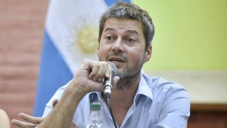 Matías Lammens: «el fútbol es parte de nuestro acervo cultural y queremos que vuelva rápido»
