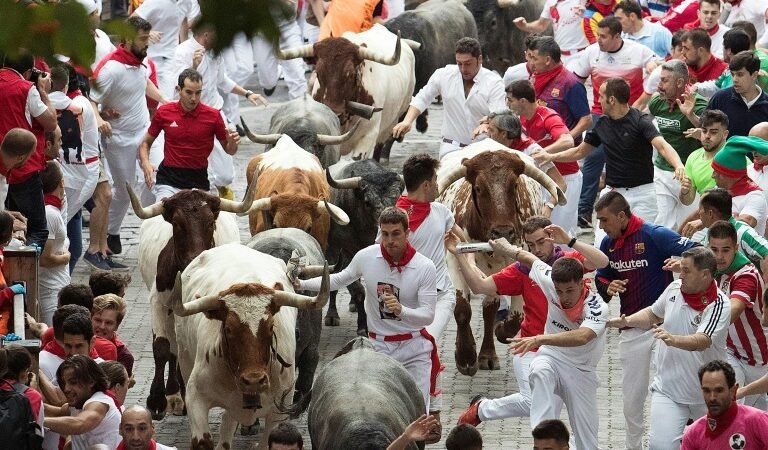 Dio inicio la tradicional fiesta de San Fermín