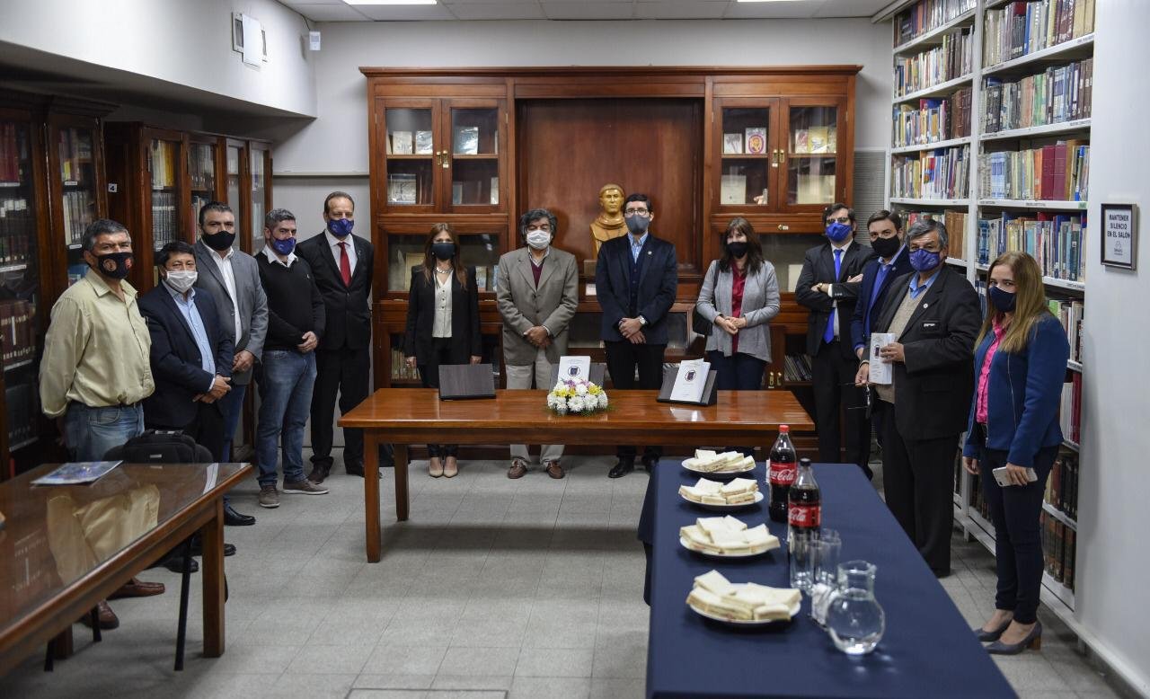 La Biblioteca del Senado recibió nuevas donaciones