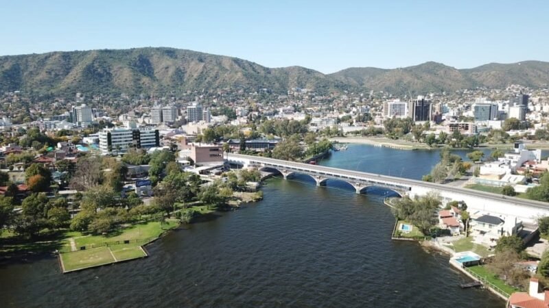 Cayó el 28,9% el turismo en una temporada marcada por la pandemia