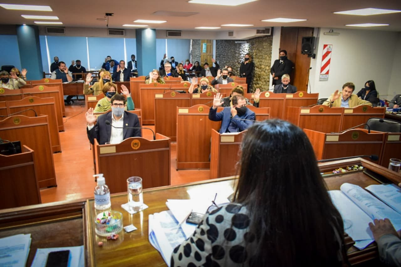 Amplían el monto para la toma de deuda del Ejecutivo