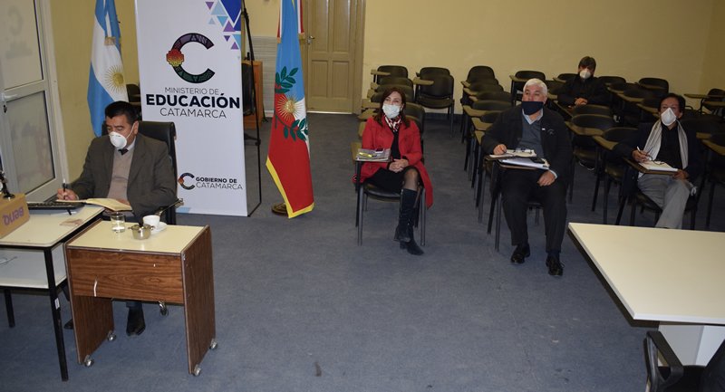 Capacitación para directivos de Primaria en Gestión Educativa