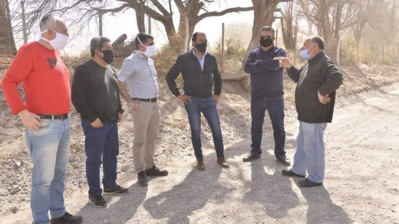 El ministro Niederle recorrió obras en Santa María y anunció la construcción de un puente