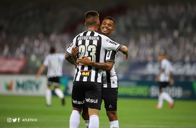 El Atlético Mineiro de Sampaoli ganó y quedo a un paso de la final