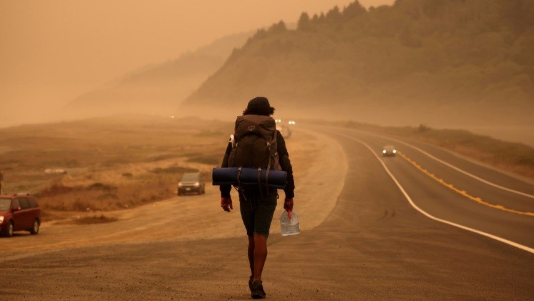 Incendios forestales: una nube de humo cubrió 15 kilómetros en California
