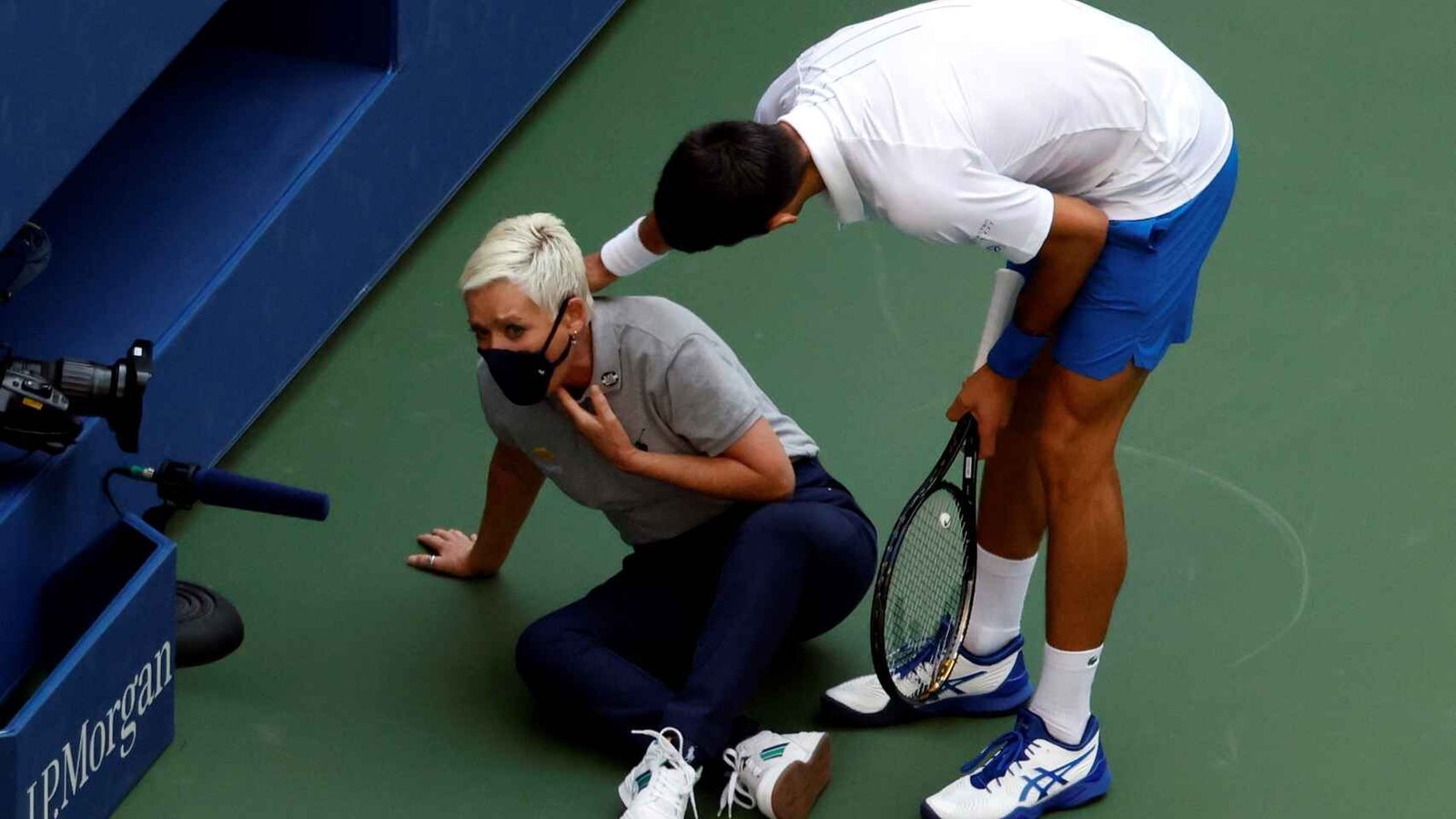 Djokovic fue descalificado del US Open