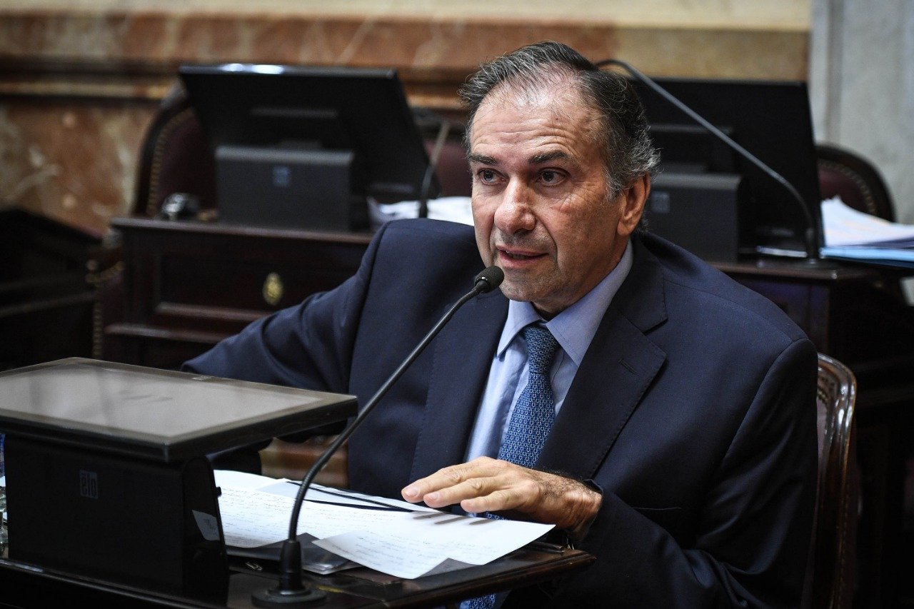 Senador nacional de Pro se contagió de coronavirus y se encienden las alarmas en la Camara Alta