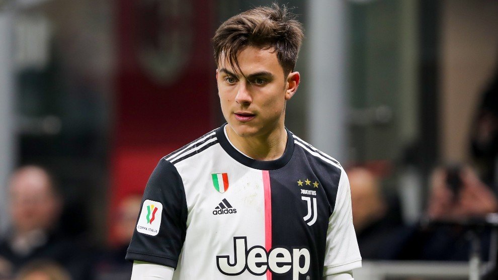 Dybala con un pie a fuera de la Juventus