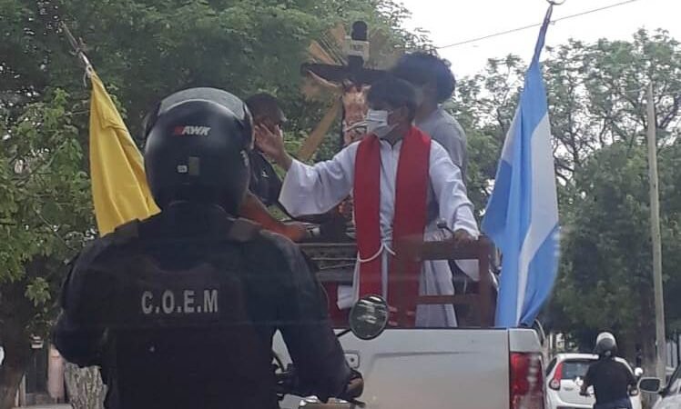 Con caravana y Misa celebran al Señor de la Salud