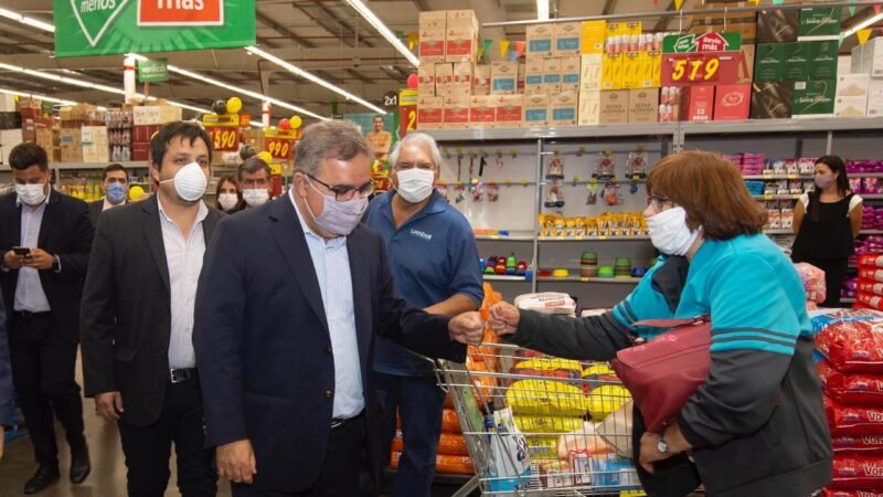 Hipermercado nacional incorporó la góndola de productos catamarqueños
