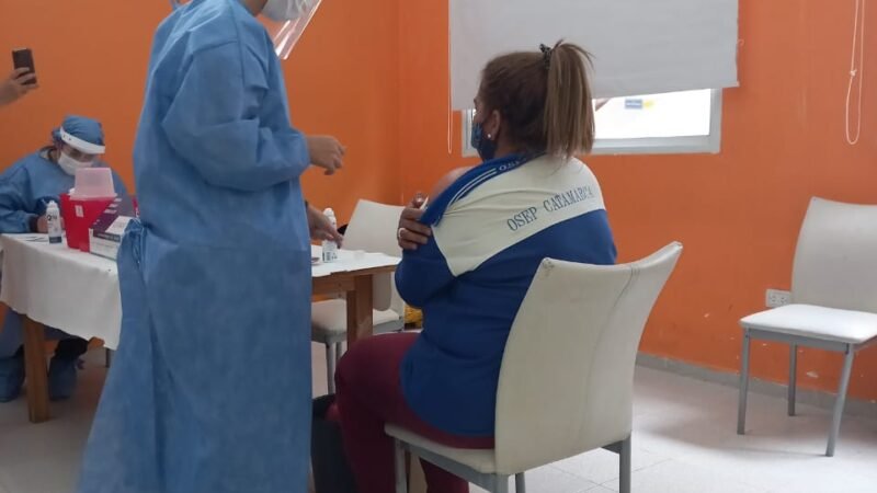 Comenzó la vacunación al personal de OSEP