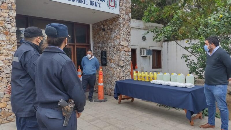 Entrega de insumos de prevención a comisarías de valle Viejo