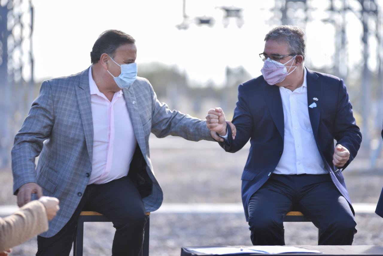 Raúl y el gobernador Quintela inauguraron ampliación de ET para mejorar suministro en las dos provincias