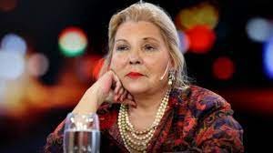 Elisa Carrío aislada por contacto estrecho