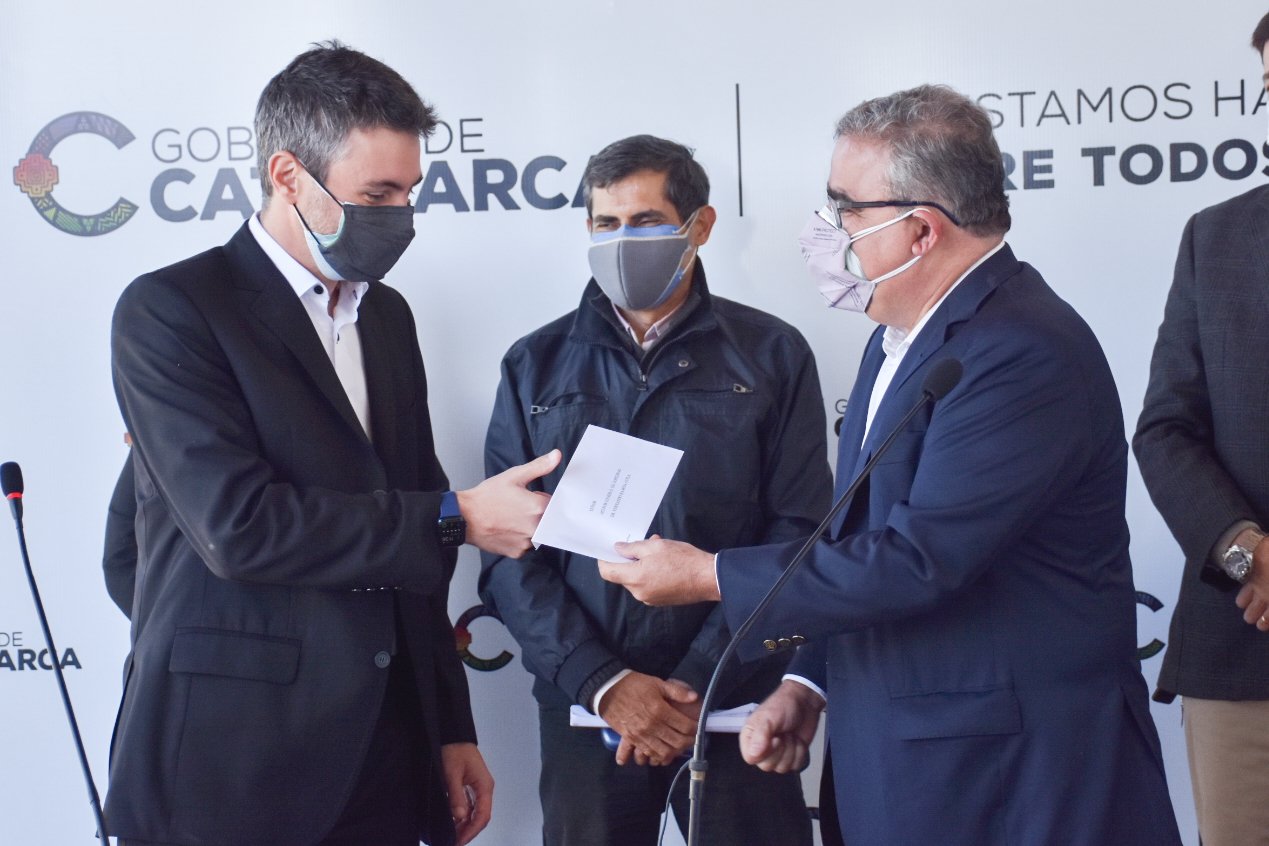 Raúl tomó juramento al nuevo Asesor General de Gobierno