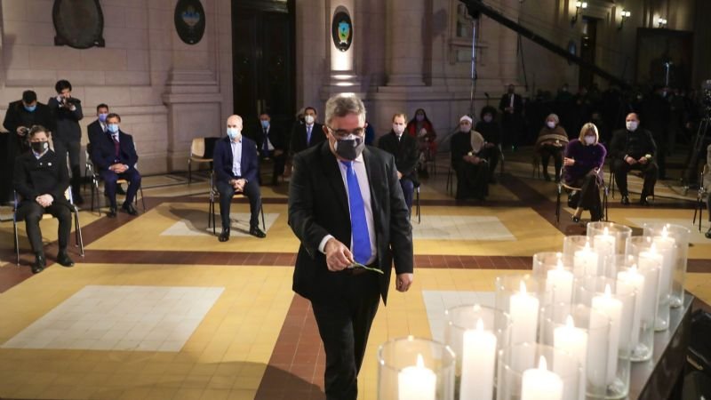 Raúl Jalil participo del acto homenaje a los fallecidos por el coronavirus