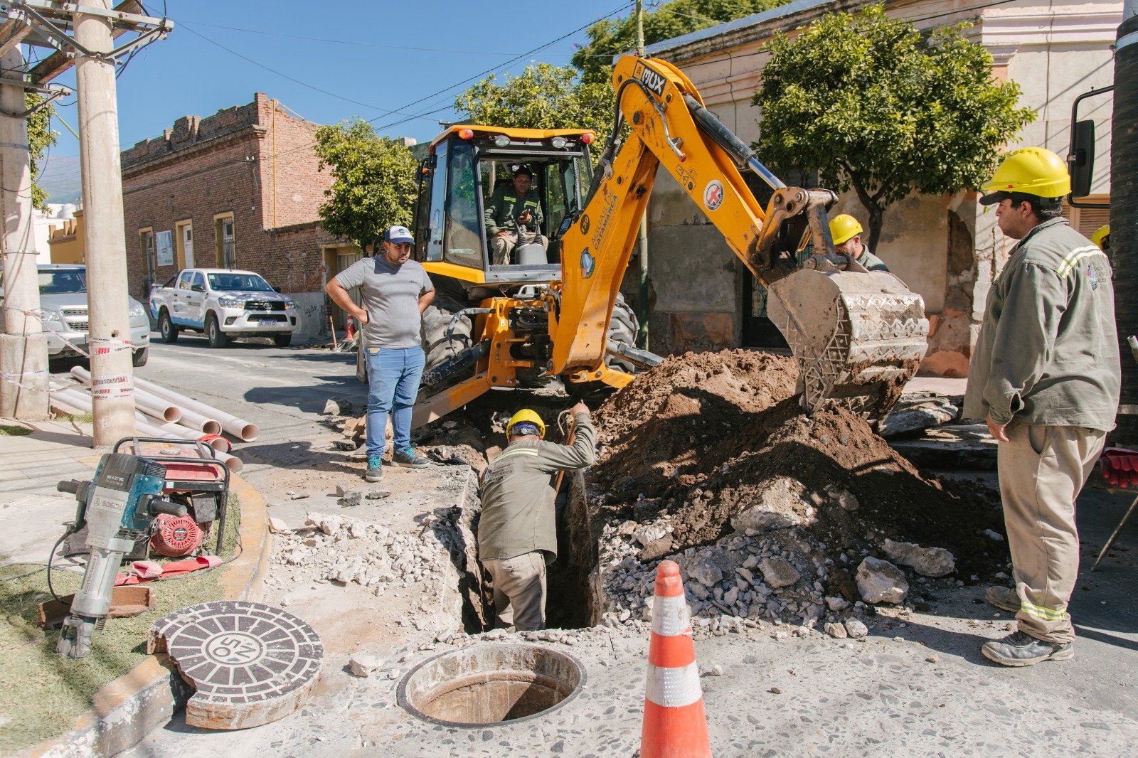 Mejoras en la red cloacal en calle Prado