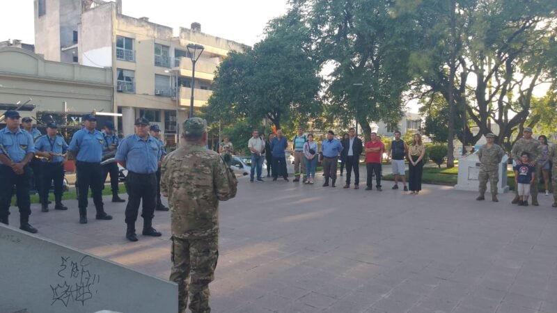 Izamiento de Bandera en la Semana de la Mujer