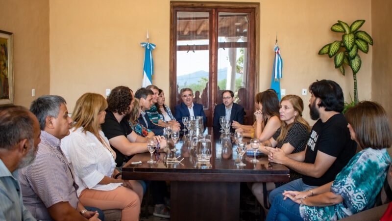 Raúl mantuvo una reunión de trabajo con los legisladores provinciales