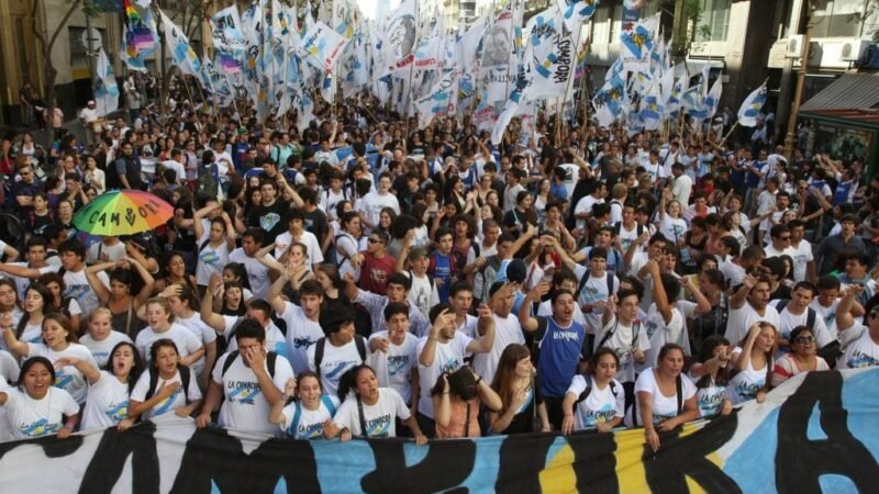 La Cámpora cuestionó el comunicado del FMI