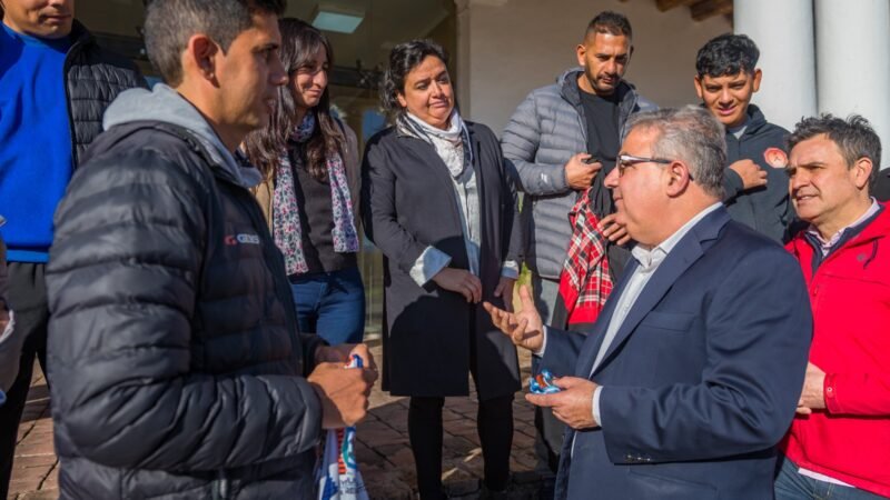Se trabajará en un proyecto para construir una cancha de hockey de agua en el Polideportivo Capital