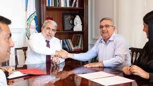 Raúl Jalil firmó convenio para la adhesión de Catamarca al 911 Federal