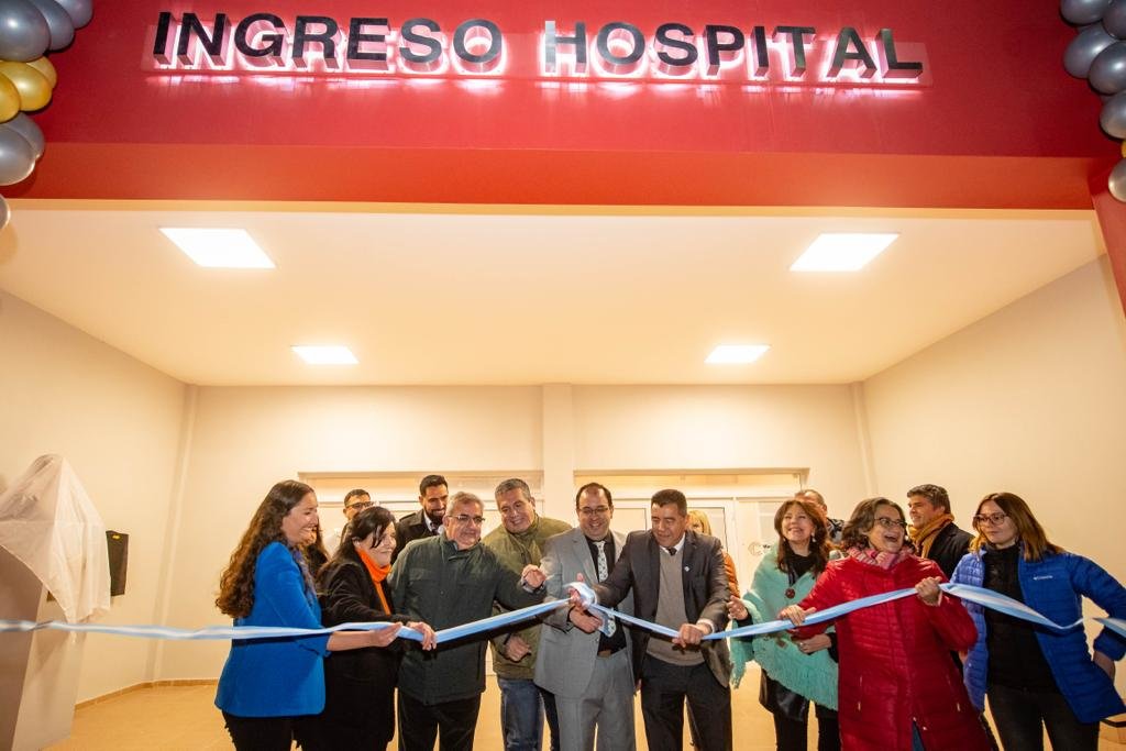 Se inauguró el nuevo hospital de Pomán, el tercero de seis hospitales planificados para el Oeste
