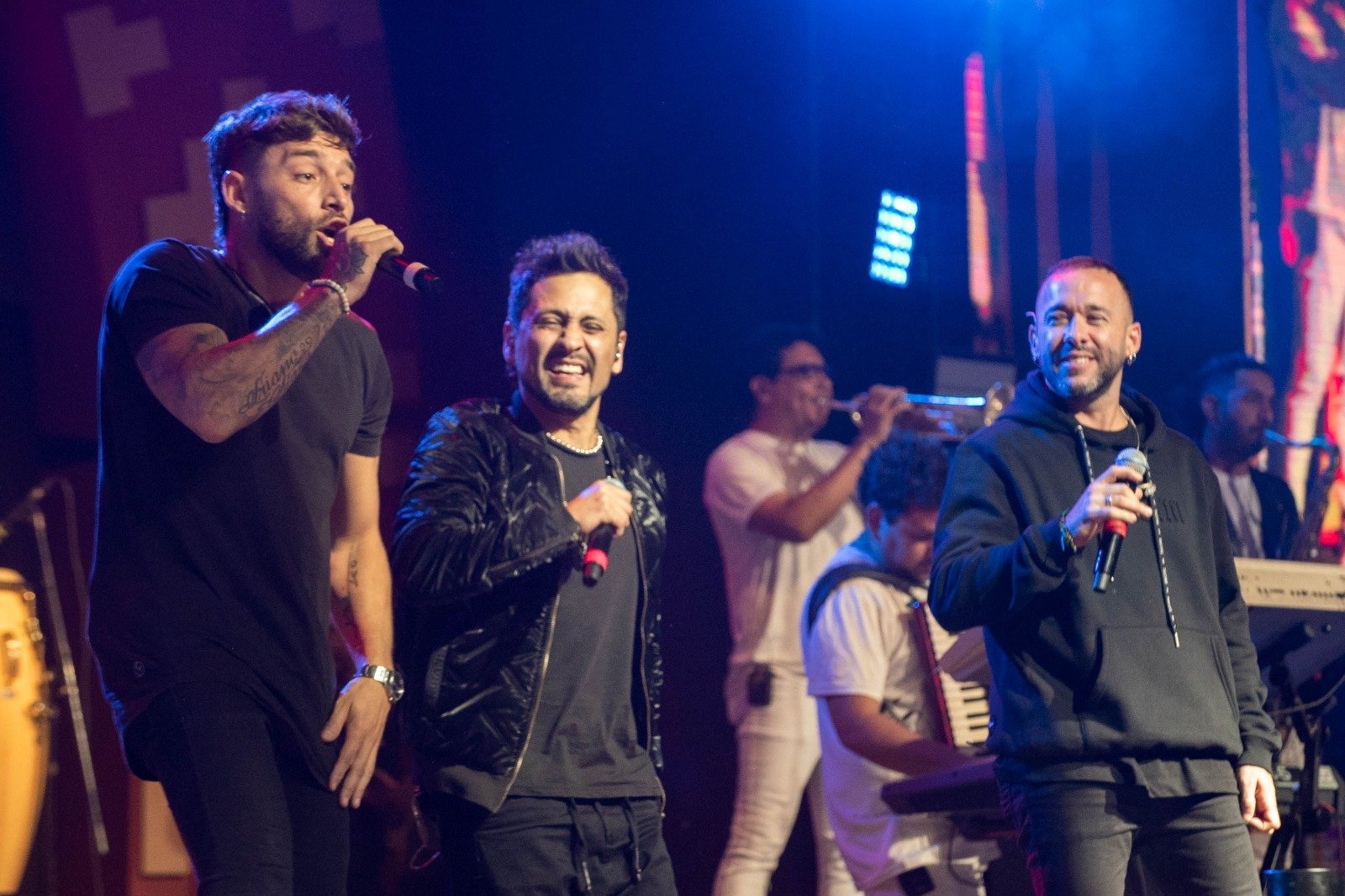 El Poncho se despidió con una imponente fiesta cuartetera que propuso La Konga