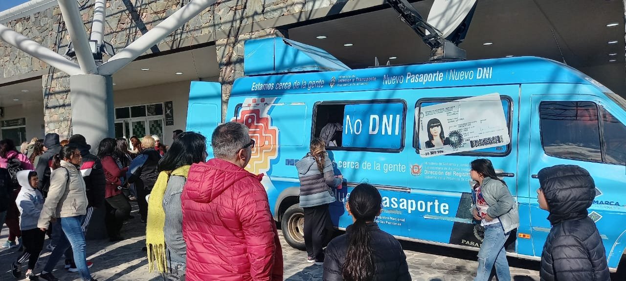 Exitoso operativo de DNI y Pasaporte en la Fiesta Nacional e Internacional del Poncho