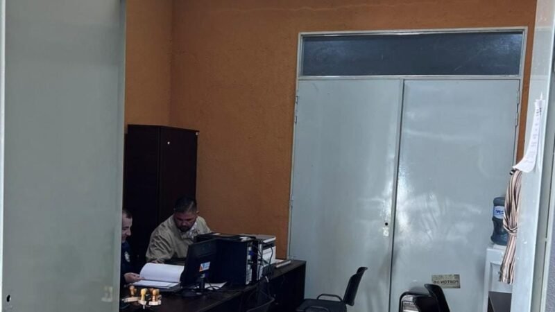 Policia Judicial en el Poncho