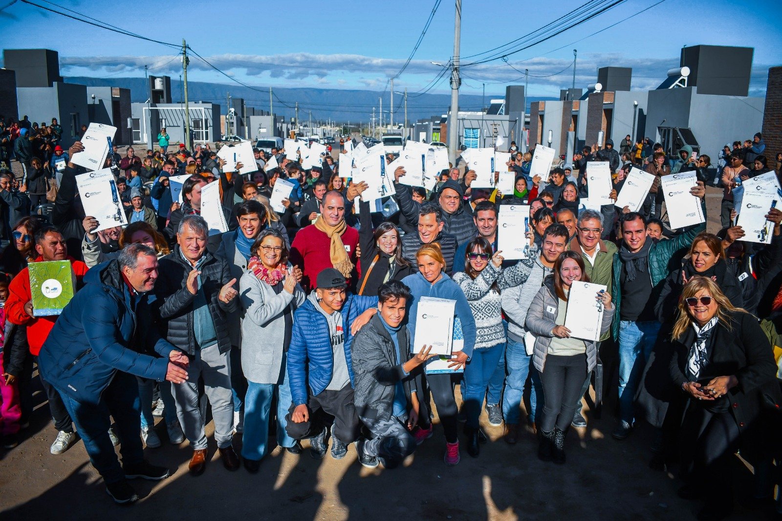 ENTREGA DE VIVIENDAS EN VALLE VIEJO