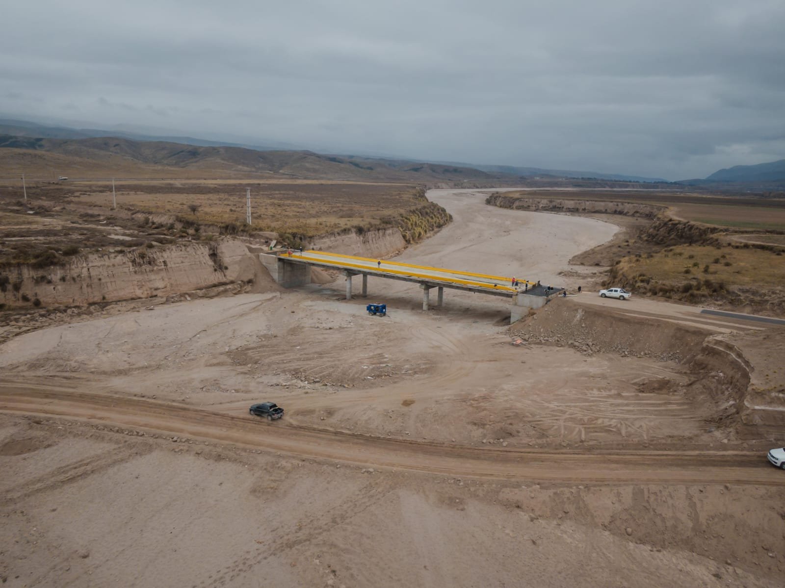Ruta 1: avanza la pavimentación y los puentes estarán concluidos en septiembre
