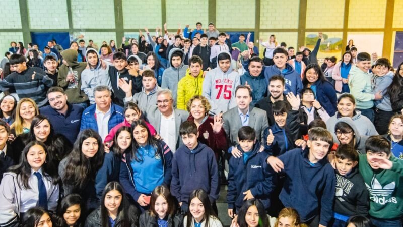 Raúl acompañó a los alumnos de Capayán que participan de las Olimpiadas del Saber 2023