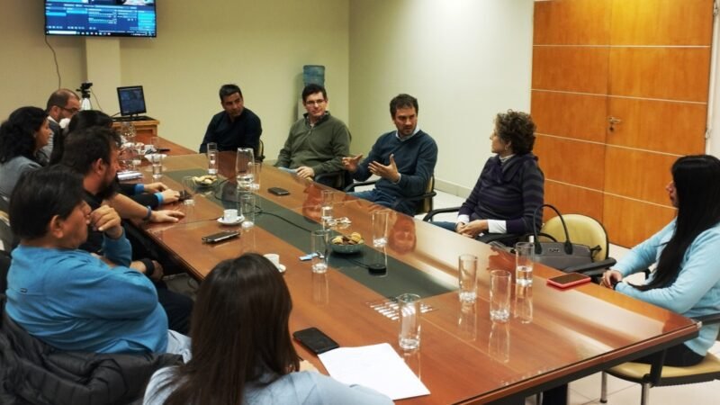 Precandidatos a intendente de la Capital, reunidos con profesionales de las Ciencias Económicas