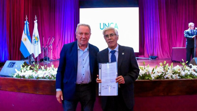 Arellano destacó la expansión de la UNCA y defendió la Universidad pública y gratuita