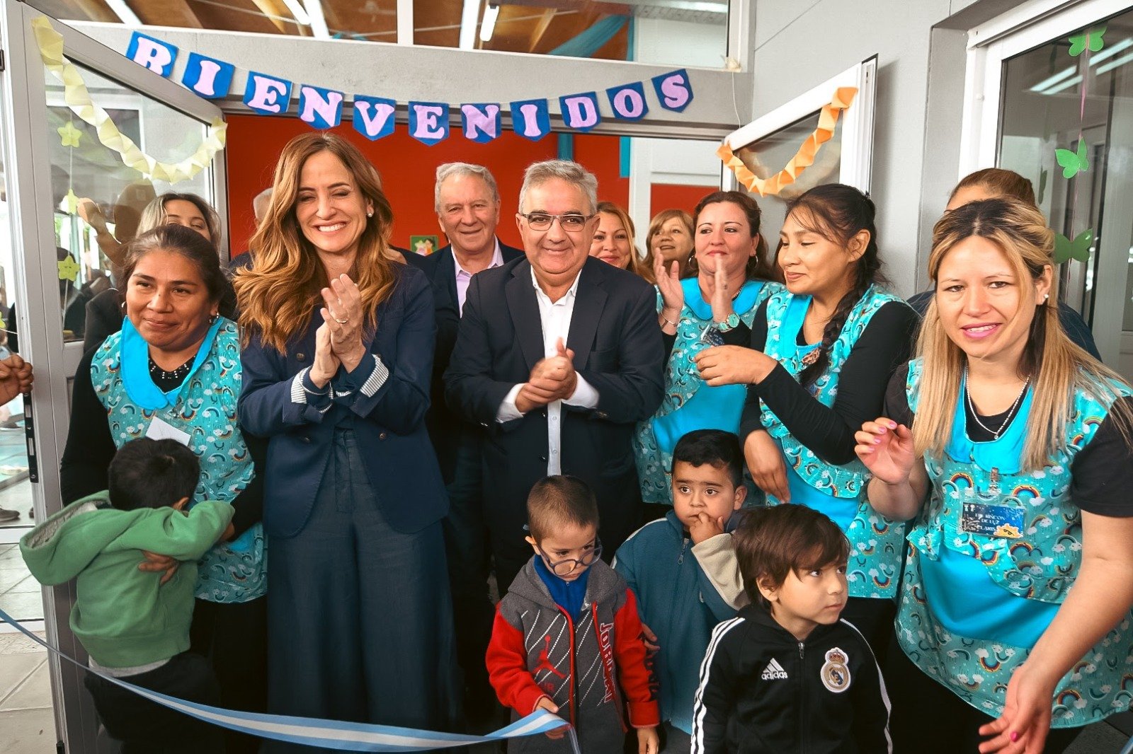 Raúl y la ministra Tolosa Paz inauguraron el Centro de Desarrollo Infantil “Rincón de Luz”