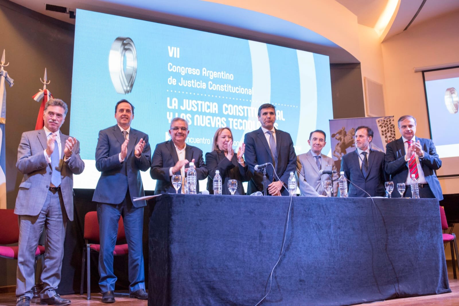 El Gobernador participó del VII Congreso Argentino de Justicia Constitucional en Córdoba