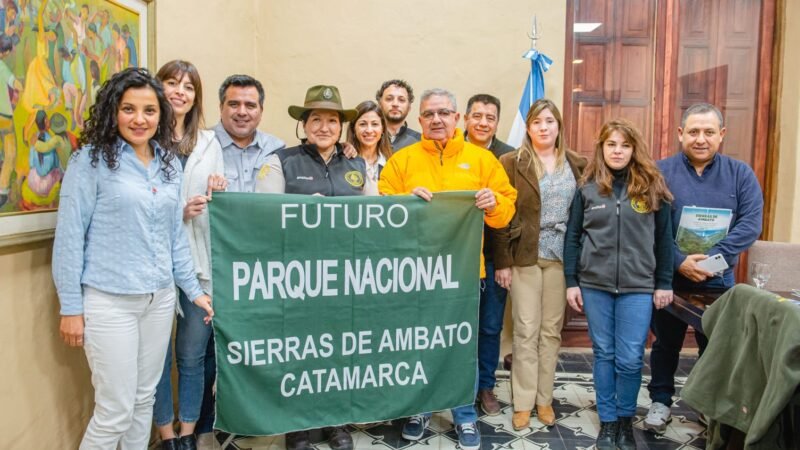 Raúl recibió a autoridades de la Administración de Parques Nacionales