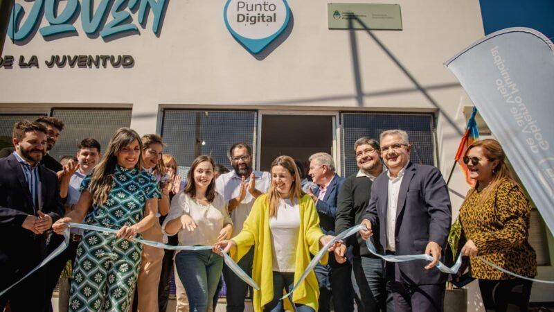 Con la presencia del Gobernador, se inauguró Punto Digital en Valle Viejo
