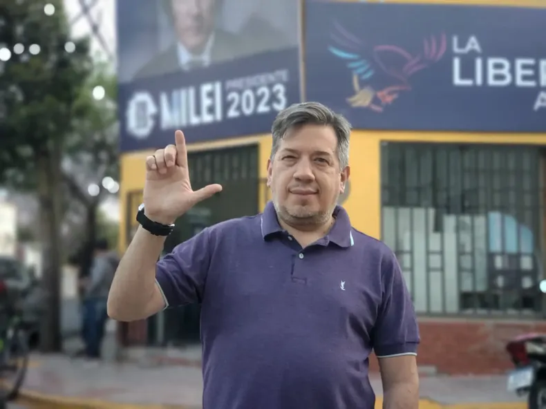 En La Libertad Avanza local aseguran haber recibido llamados desde el radicalismo