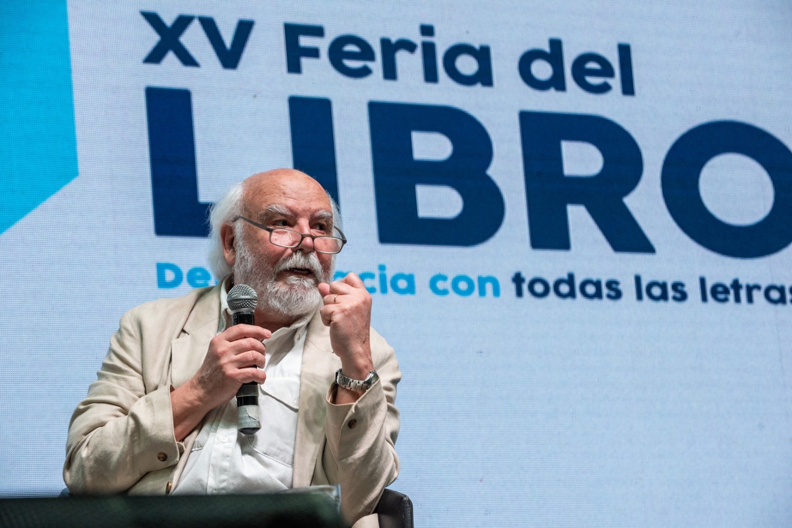 Sasturain compartió su pasión por leer y escribir con el público de Catamarca