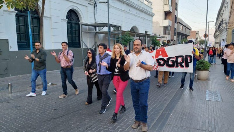 Afirman que los empleados públicos ya perdieron el 35% de su poder adquisitivo en lo que va del año
