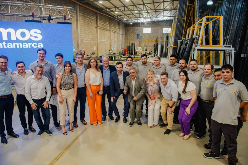 Jalil, presente en inauguración de fábrica