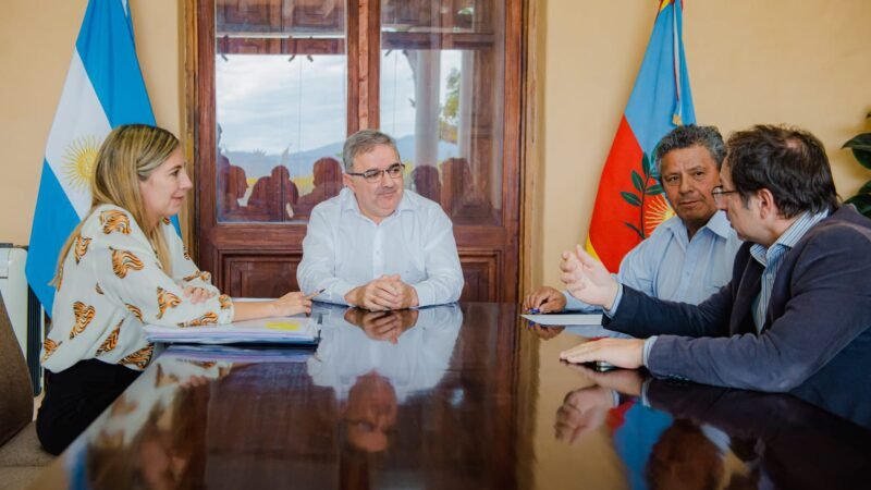 El Gobernador y el intendente Gómez dialogaron sobre obras en San José